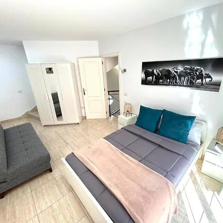 Buenavistas * אדחה